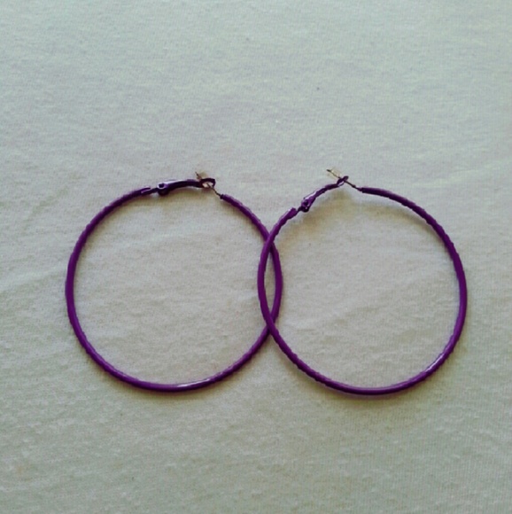 Purple hoop eareings