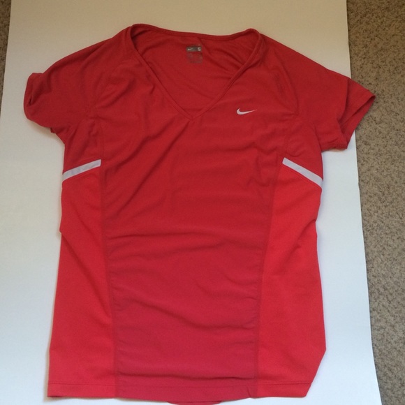 Dry fit short sleeve Nike shirt!