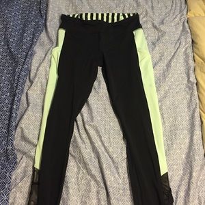 Lululemon running tights with side and back pocket