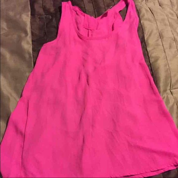 New pink tank top - Picture 2 of 3