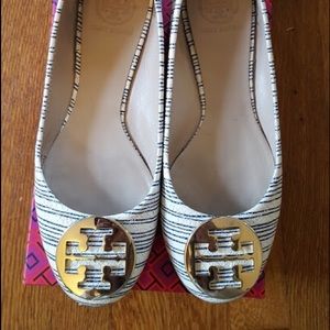 Tory burch blue stripe revas size 8.5