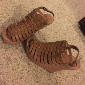 Perfect for Spring 🌸 Cognac colored Wedge Heels!