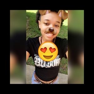 Meet your Posher, Natalie