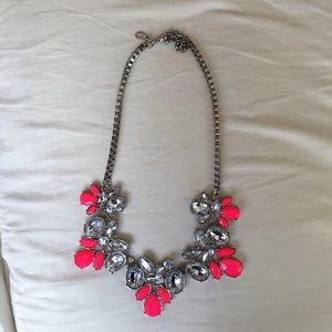 Express jewel necklace