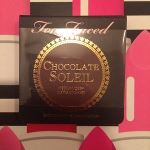 Soleil Matte Bronzer in Chocolate