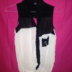 Open back collar blouse