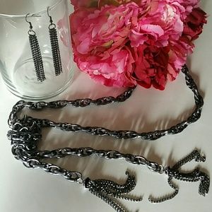 **Price Drop**Statement Chain Necklace w/ Earrings