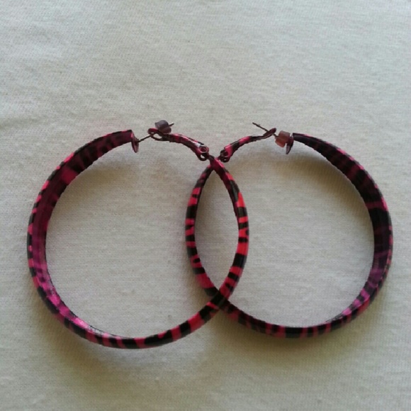 Pink striped hoop earrings