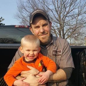 Meet your Posher, Dennis