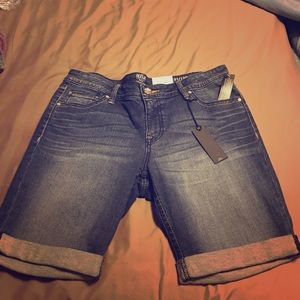 ✨Final Price✨ A.n.a denim shorts