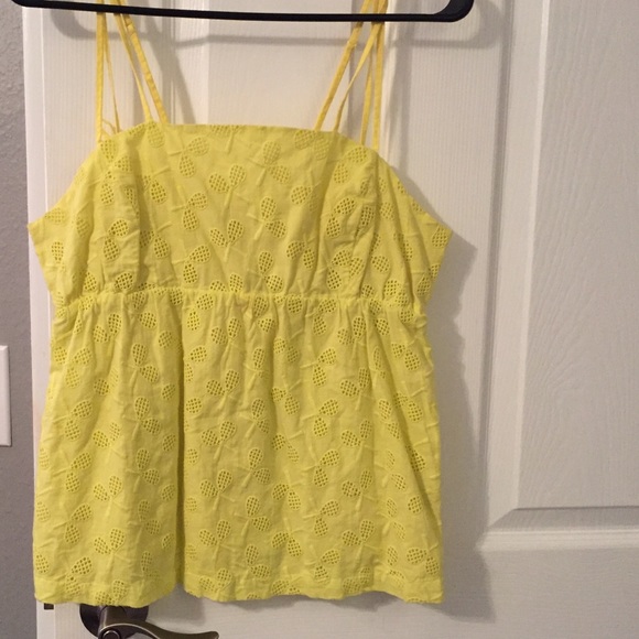 Adorable yellow tennis racket top!