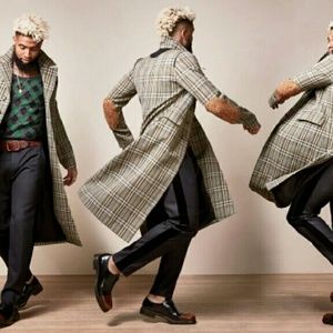 Meet your Posher, Chanel