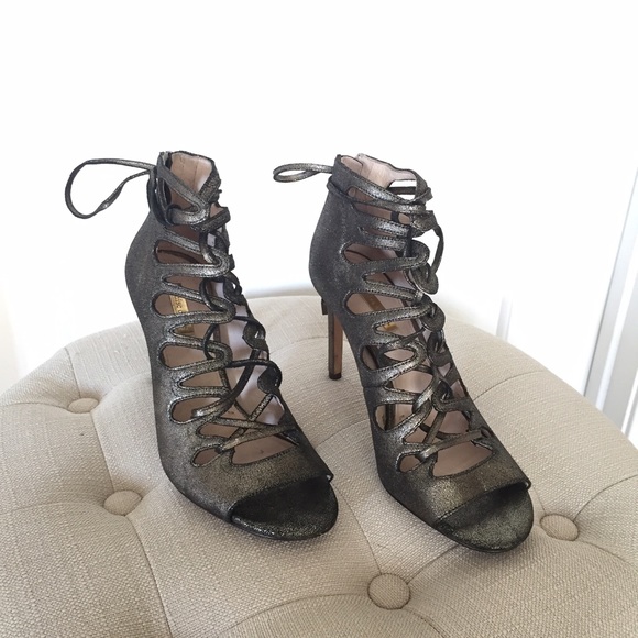 Louise et Cie Kacy caged lace-up gunmetal sandal - Picture 3 of 4