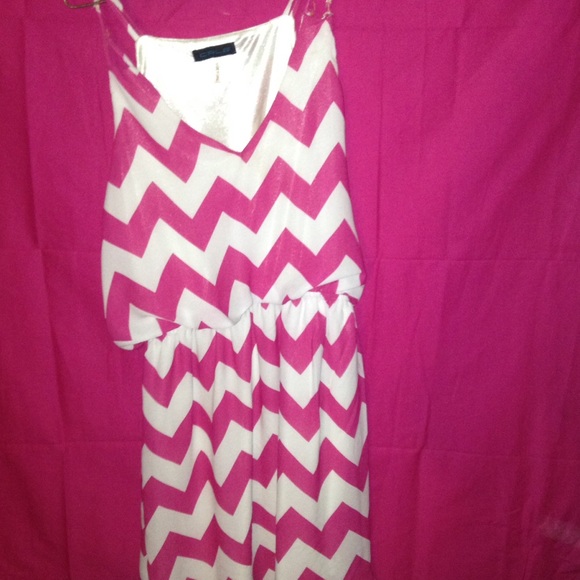 Chevron pink dress