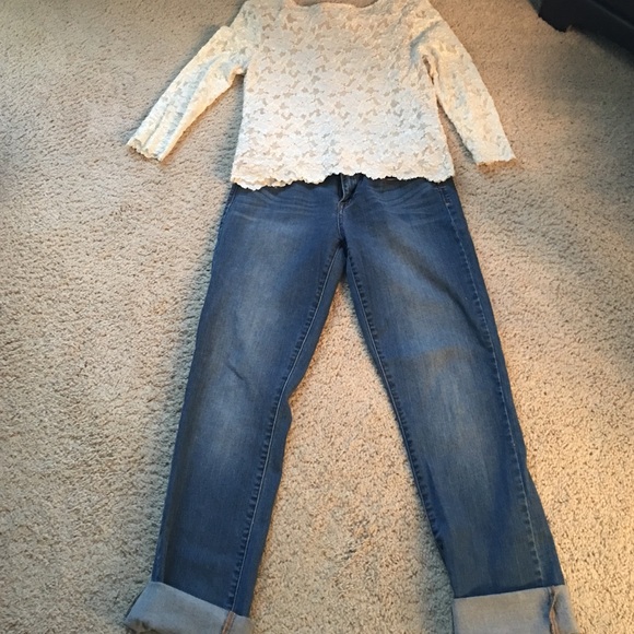 Lacy stretch top - Picture 3 of 4