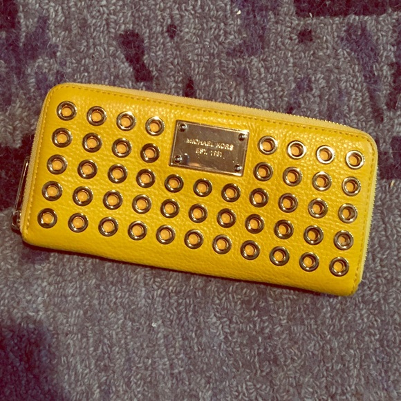 Michael Kors wallet