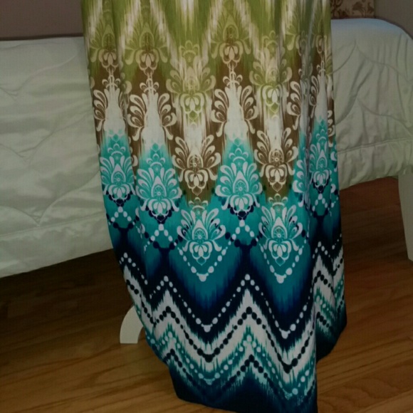 Really cute tube A line maxi dress - Picture 3 of 4