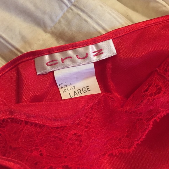 Sleek nightgown - Picture 4 of 4