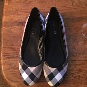 Burberry flats
