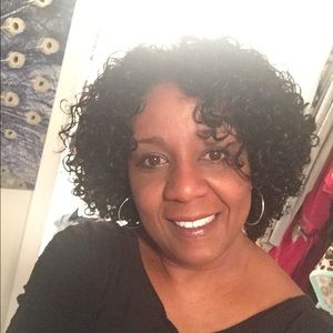 Meet your Posher, Christine