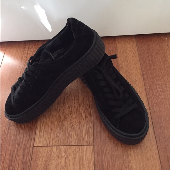 Brand new  kylie jenner also wore one of these