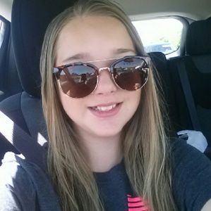 Meet your Posher, Hailey