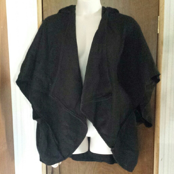 Calvin Klein Jackets & Blazers - Calvin Klein hooded wrap in soft black