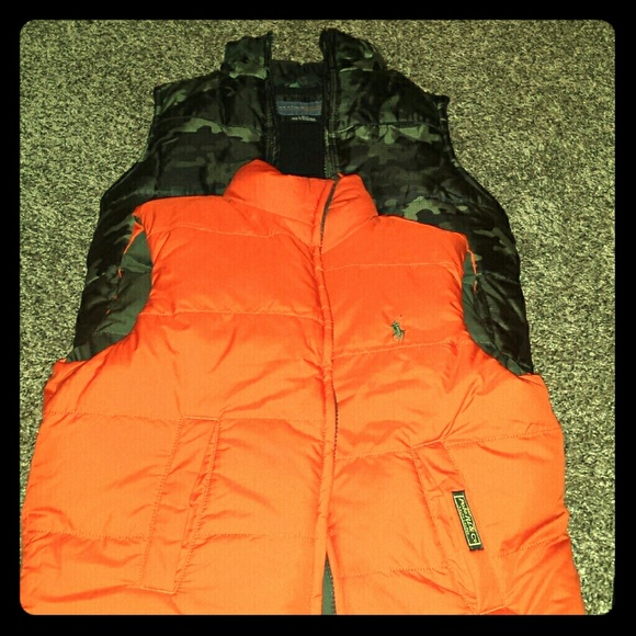 2 kids puff vest
