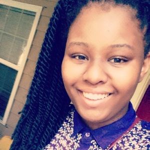 Meet your Posher, Renee