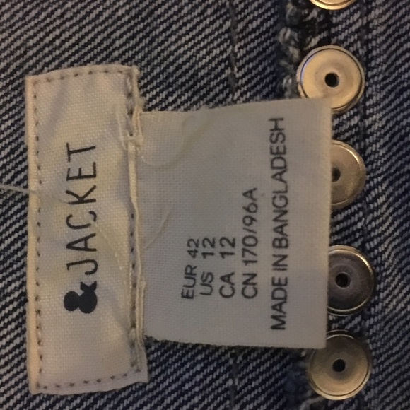 🔸H&M •Studded Jean Vest🔸 - Picture 3 of 4