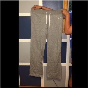 Nike lounge pants