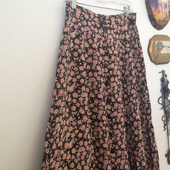 Vintage Dresses & Skirts - 🆕Vintage 90s floral button down midi/maxi skirt