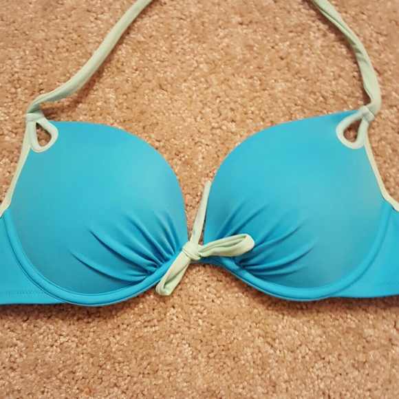 Victoria's Secret Swim Top - Picture 2 of 3