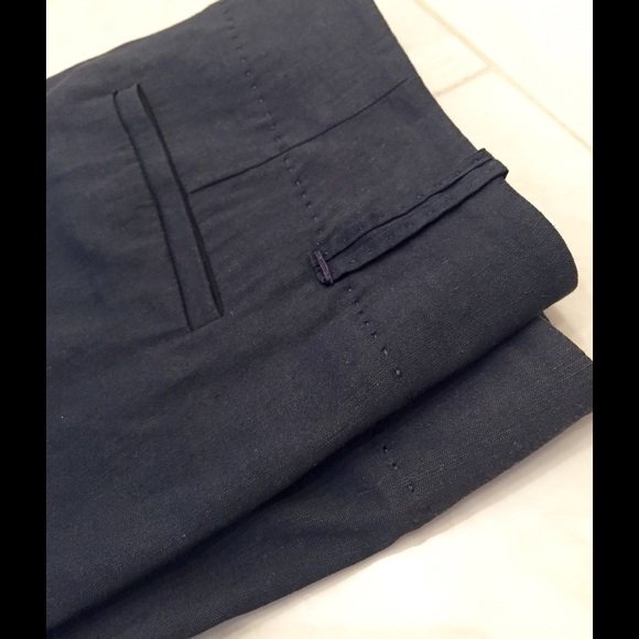 ELIE TAHARI Cropped Navy Blue Linen Pants - Picture 2 of 4