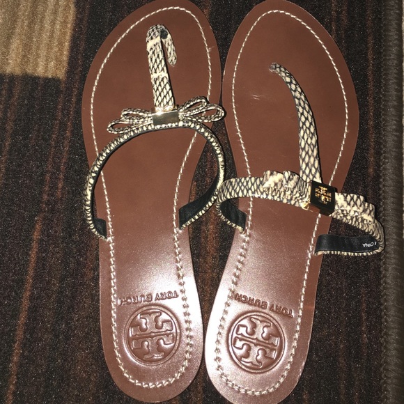 Gorgeous Tory burch sandals