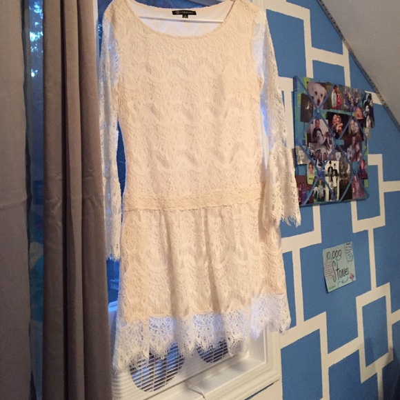 VERSONA DRESS - Picture 1 of 4