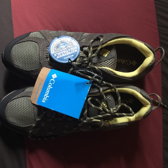 Columbia women's waterproof shoes - Picture 2 of 4