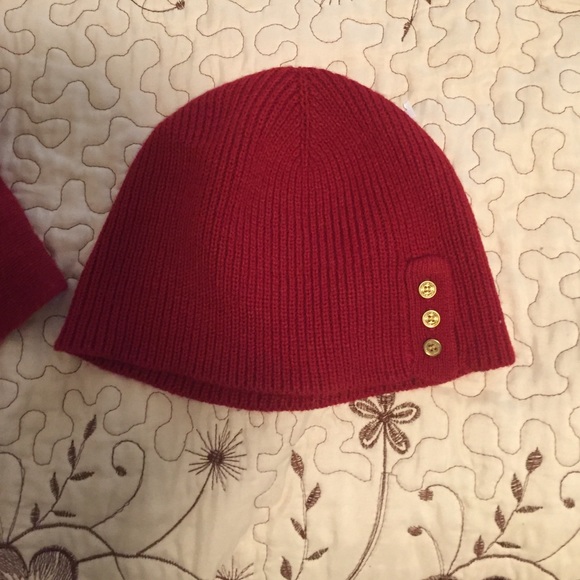 Michale Kors scarf & hat - Picture 1 of 4