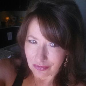 Meet your Posher, Suzanne