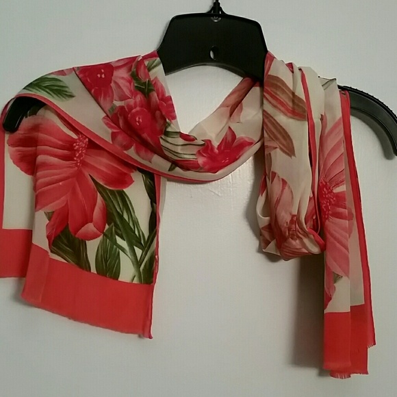 Red and pink Adrienne Vittadini scarf