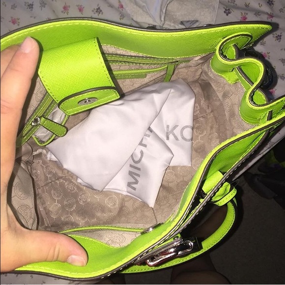 Michael kors hamilton large