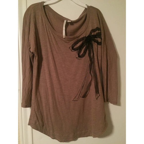 LC Bow Top - Picture 1 of 2