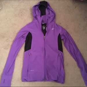 ⚡⚡️FLASH SALE⚡️⚡️NEW NIKE DRI FIT RUNNING JACKET