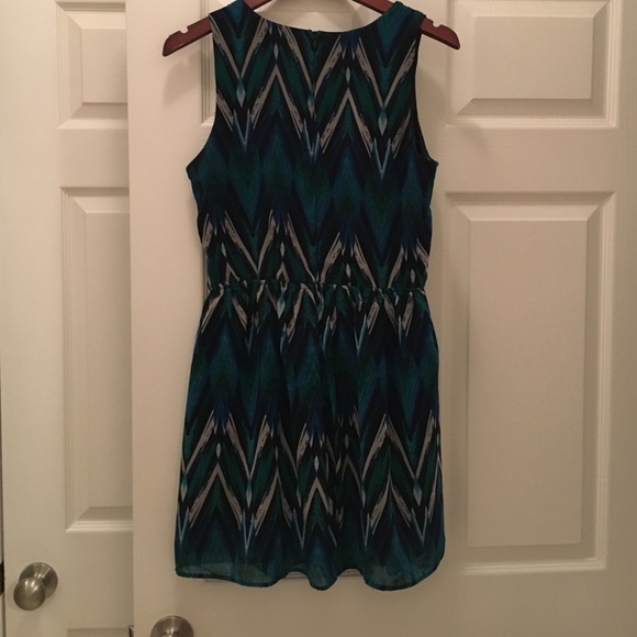 Eight sixty dress - Picture 3 of 4