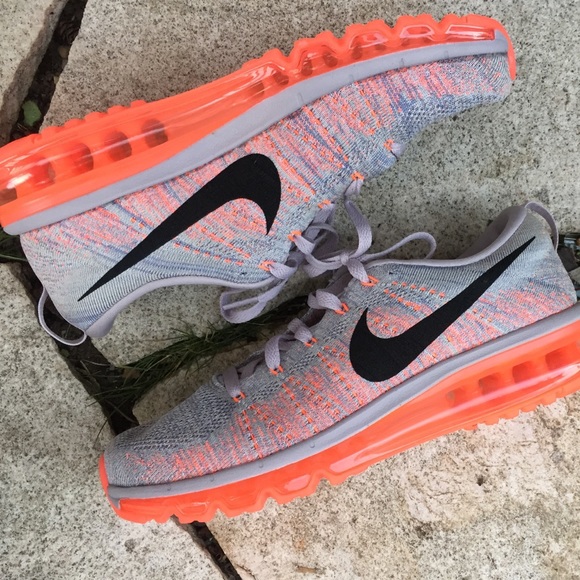 NIKE Flyknit Air Max