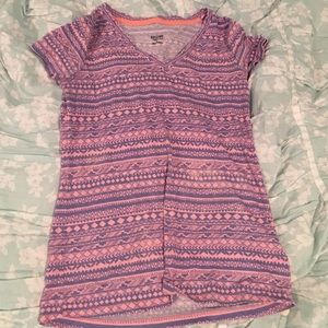 Tribal pattern v neck tee