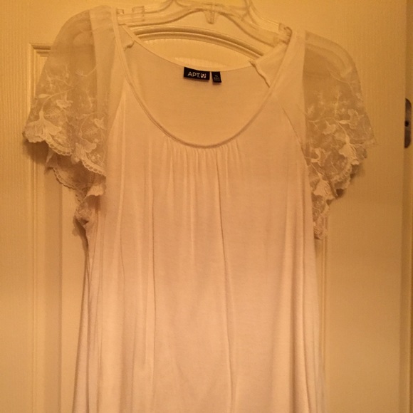 Cream colored lace short sleeved shirt