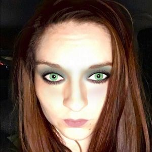 Meet your Posher, Deanna
