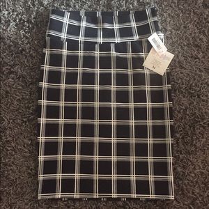 LuLaRoe Medium Cassie