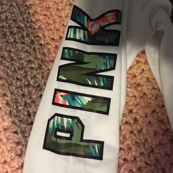 Pink crew neck - Picture 2 of 4